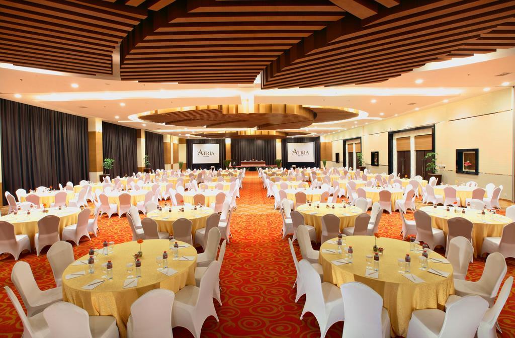 Atria Hotel Маланг Экстерьер фото