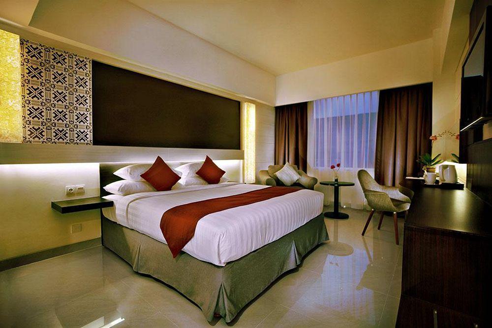 Atria Hotel Маланг Экстерьер фото
