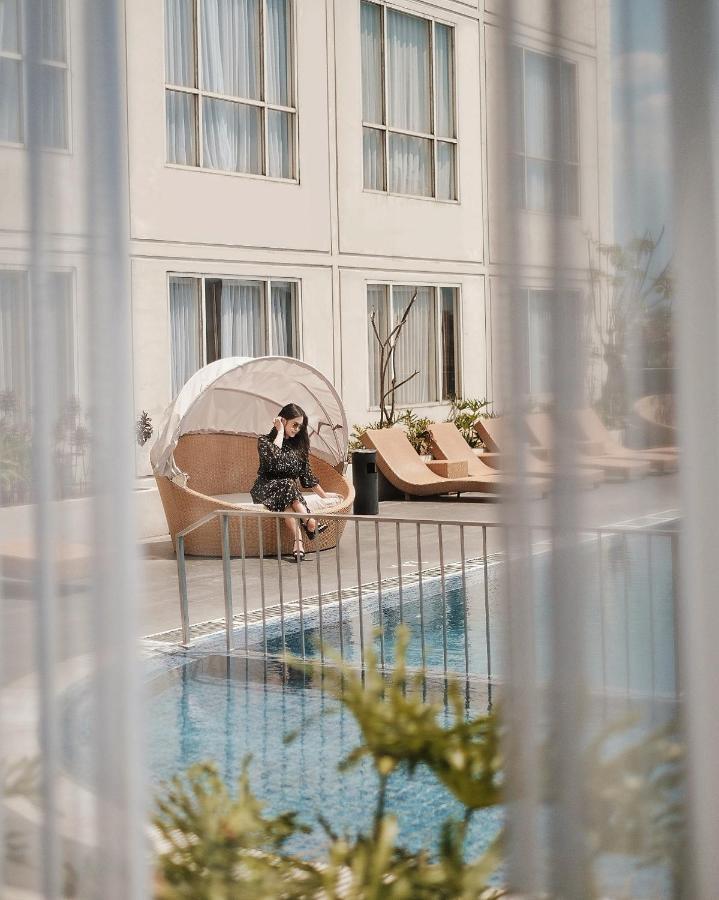 Atria Hotel Маланг Экстерьер фото